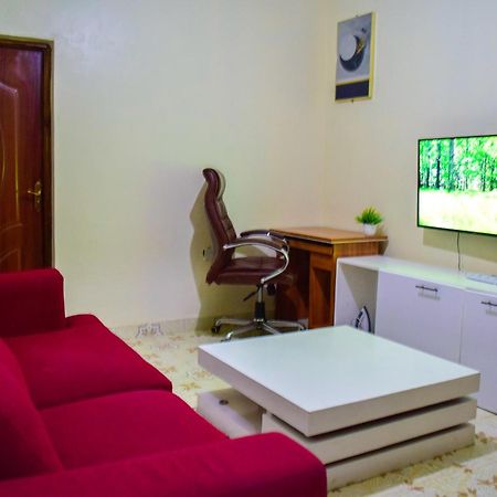 Linet'S Apartment Nyeri Esterno foto